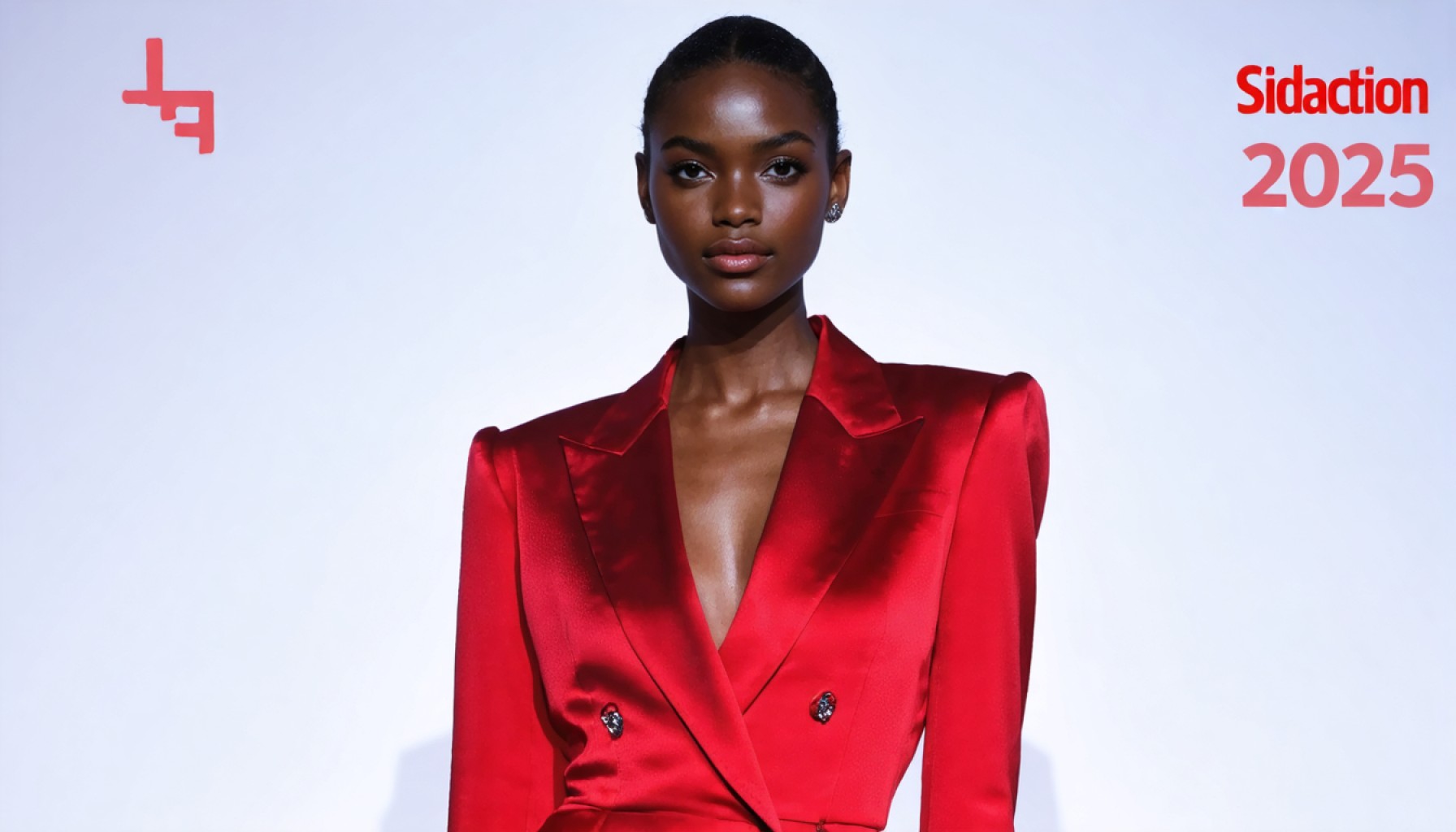 How a Simple Wardrobe Staple Transformed an Evening Look: The Style Triumph at Sidaction 2025